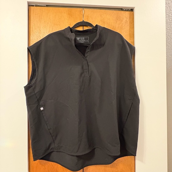 Figs Rafaela Oversized Scrub Top - Picture 1 of 5